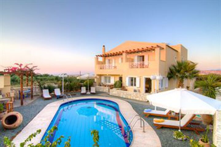 Arkadi Hills Estate