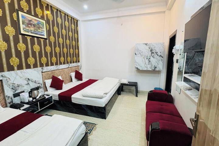Room 6 of 29