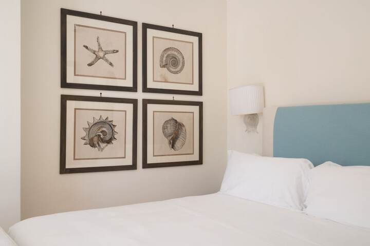 Room 44 of 97