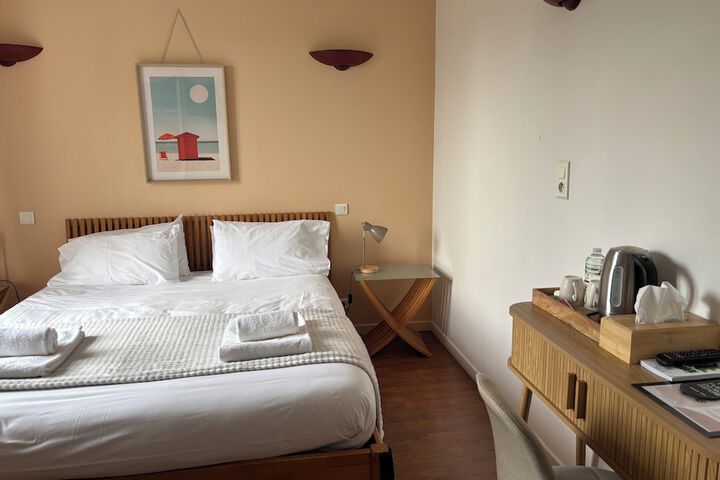 Room 22 of 49