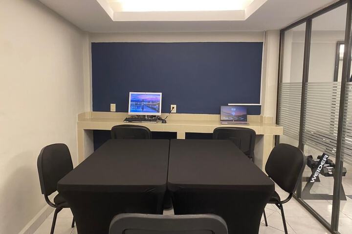 Business Center 44 of 58