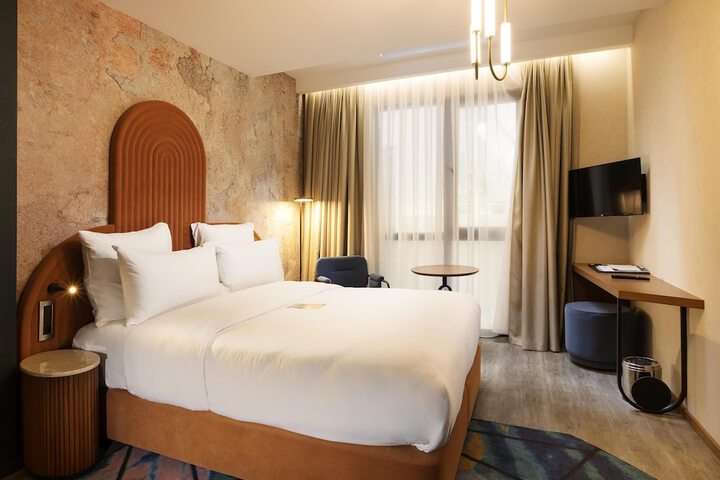 Room 20 of 82