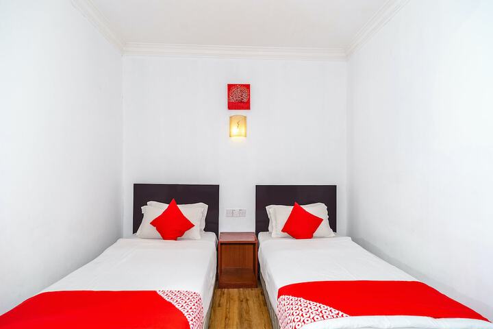 Room 16 of 22