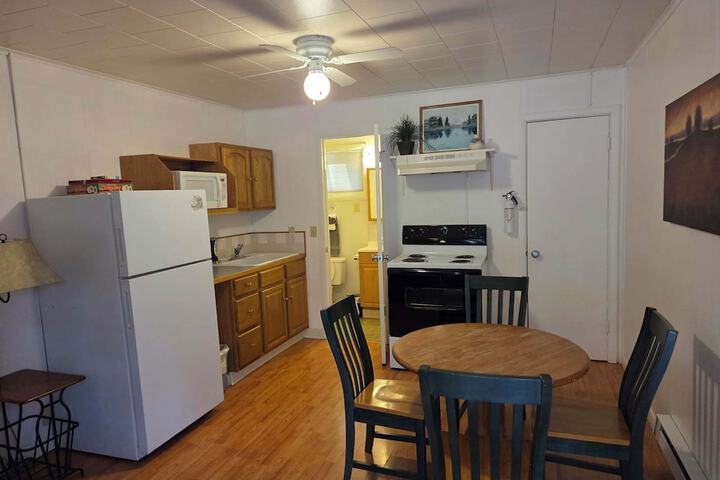 Room 11 of 21