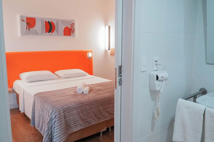 Room 14 of 78