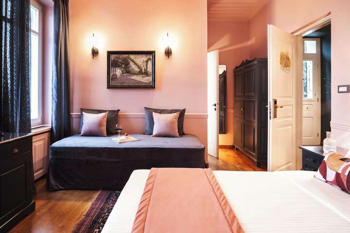 Room 16 of 59