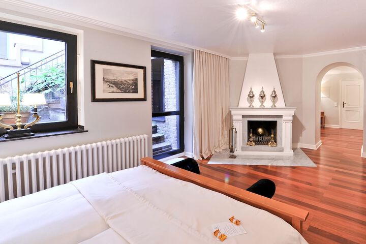 Room 5 of 57