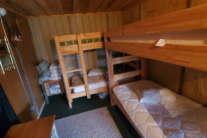 Room 16 of 42