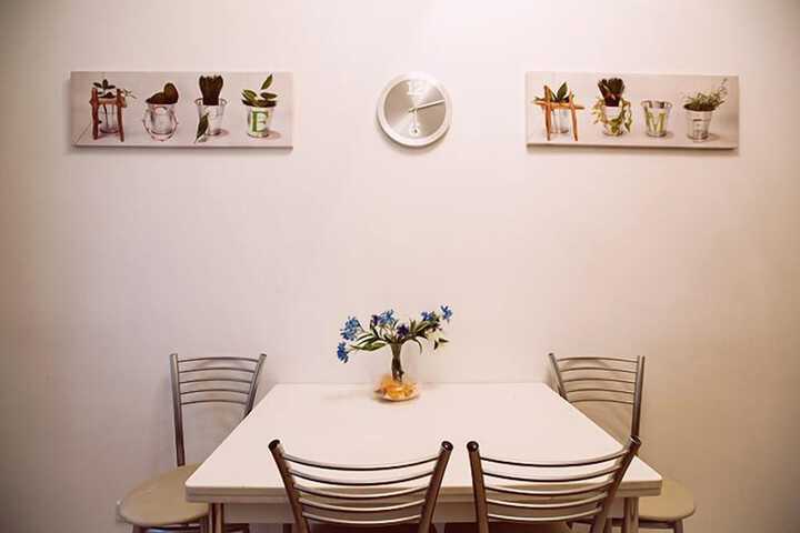 Room 12 of 20