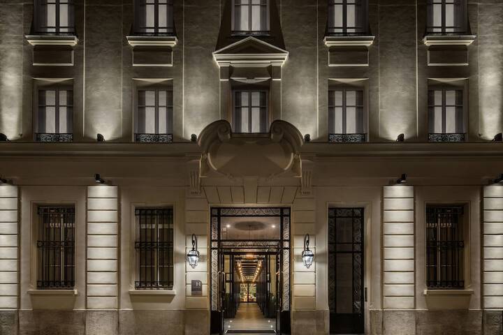 Hotel 76 of 86