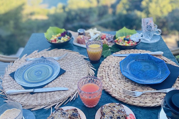 Breakfast/Coffee Service 67 of 76