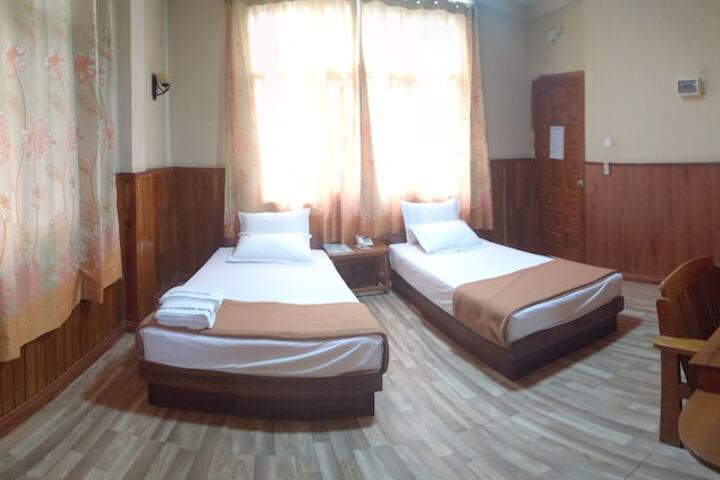 Room 4 of 47
