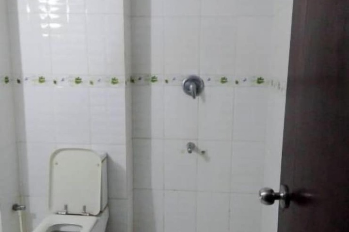 Room 14 of 17