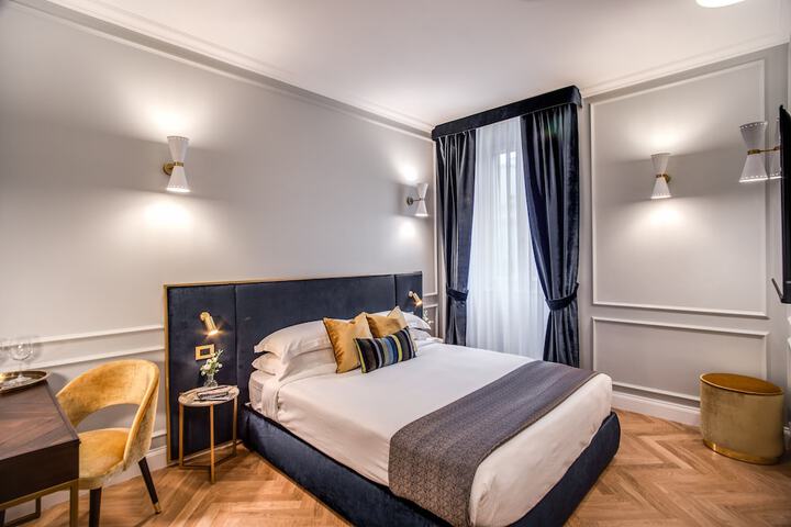 Room 21 of 40