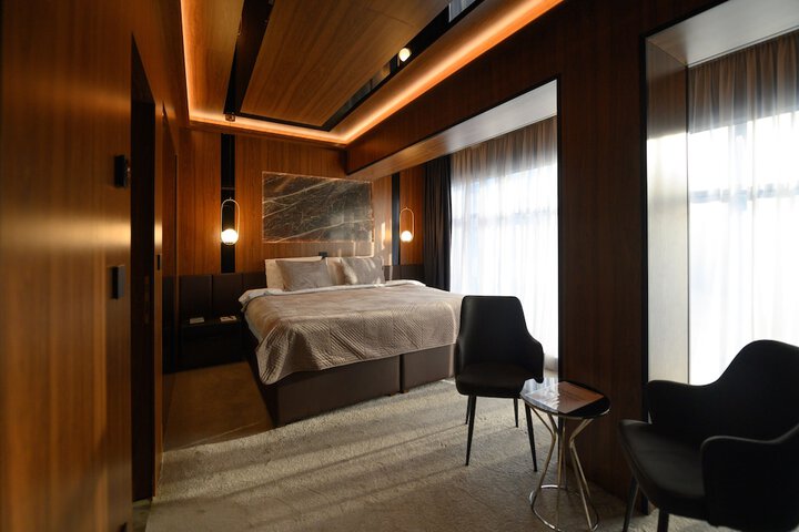 Room 26 of 64