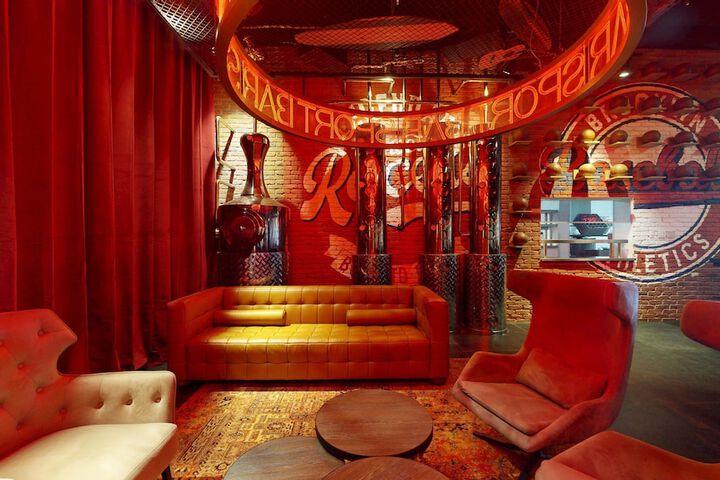 Lounge 191 of 271