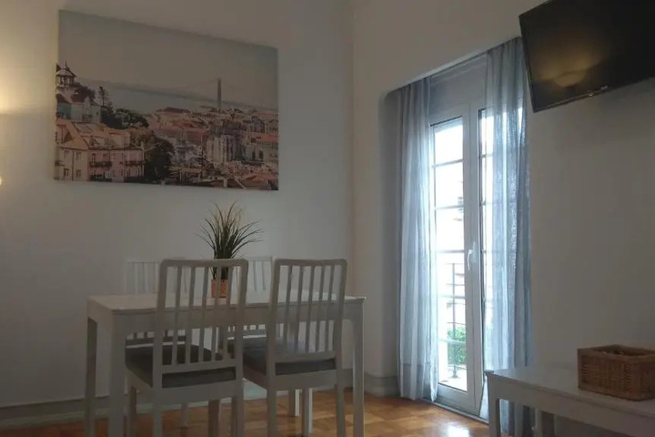 Room 2 of 14