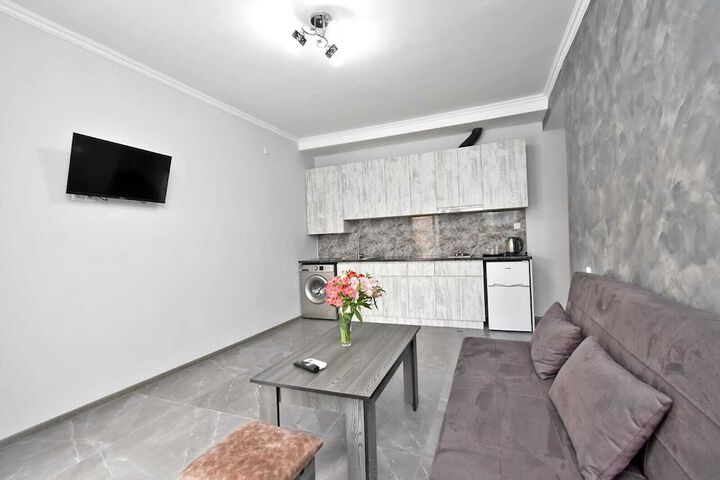 Room 17 of 24