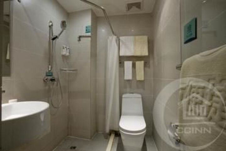 Room 12 of 41