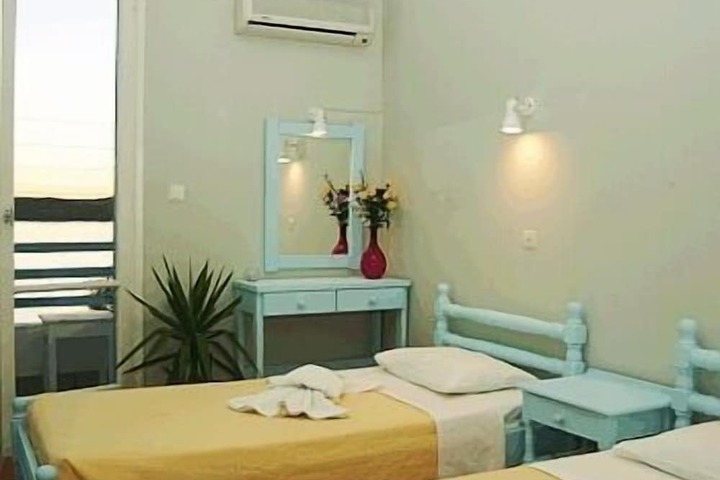 Room 5 of 45