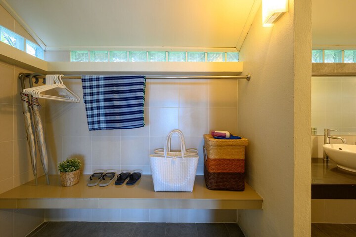 Room 101 of 200