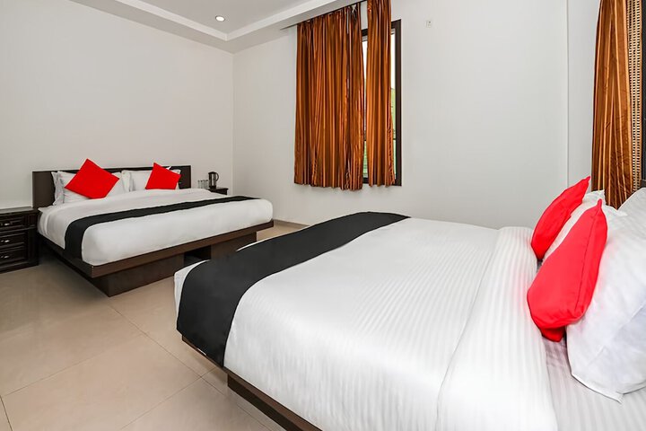 Room 7 of 18
