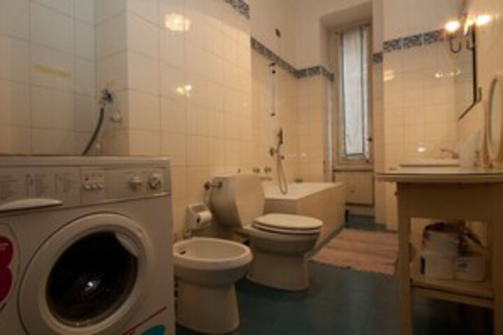 Room 3 of 16