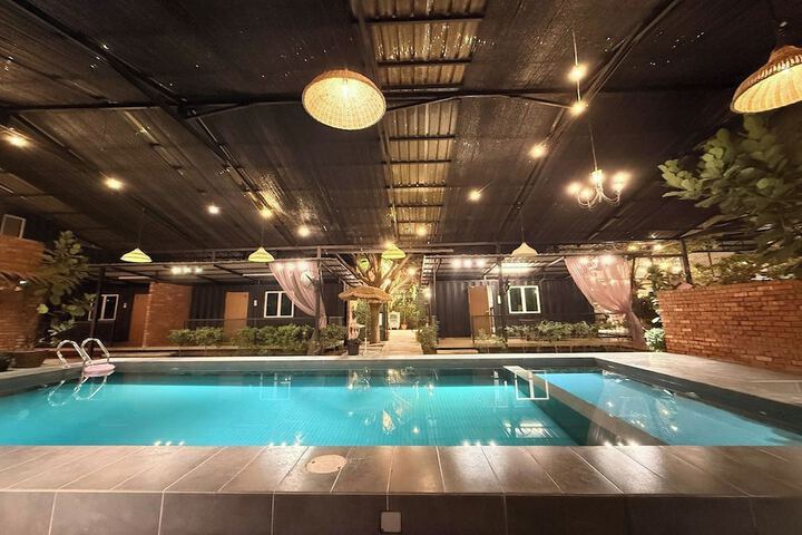 Pool 43 of 71