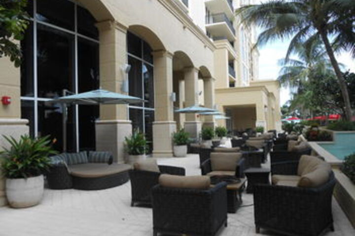Hotel Exterior 21 of 86