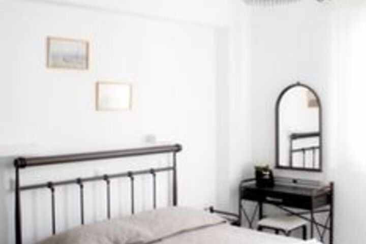 Room 27 of 58
