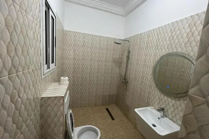 Room 10 of 23