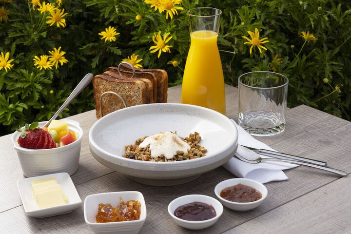 Breakfast/Coffee Service 25 of 41