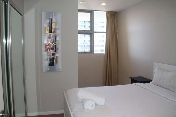 Room 5 of 34