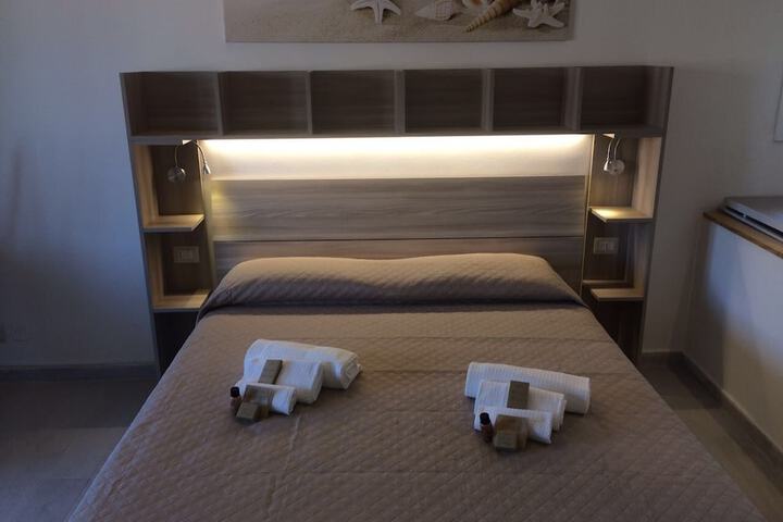 Room 11 of 85