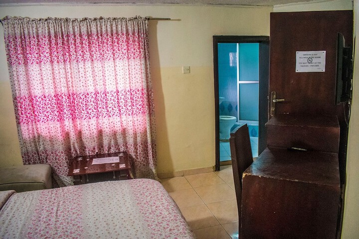 Room 29 of 50