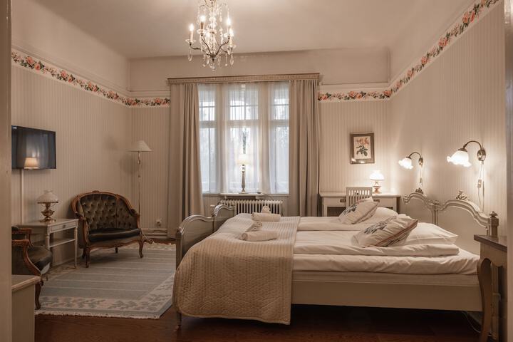 Room 29 of 52