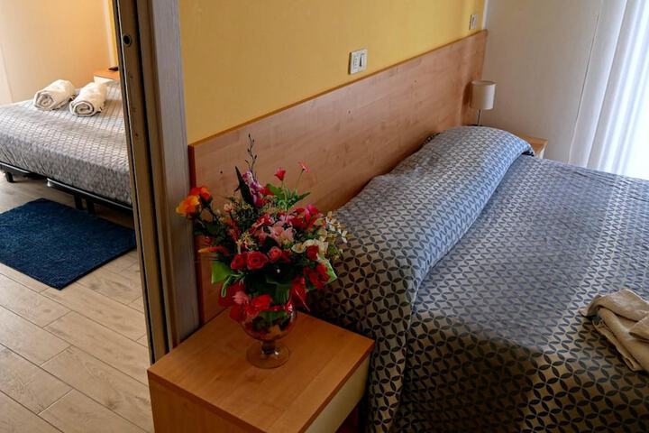 Room 18 of 53