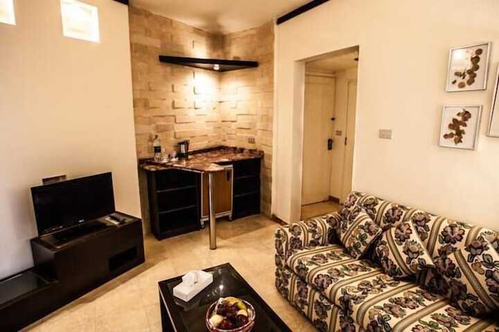 Room 20 of 40