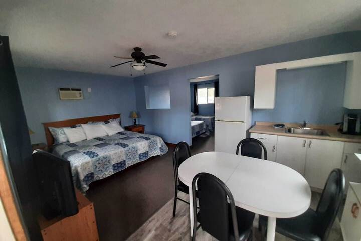 Room 44 of 69