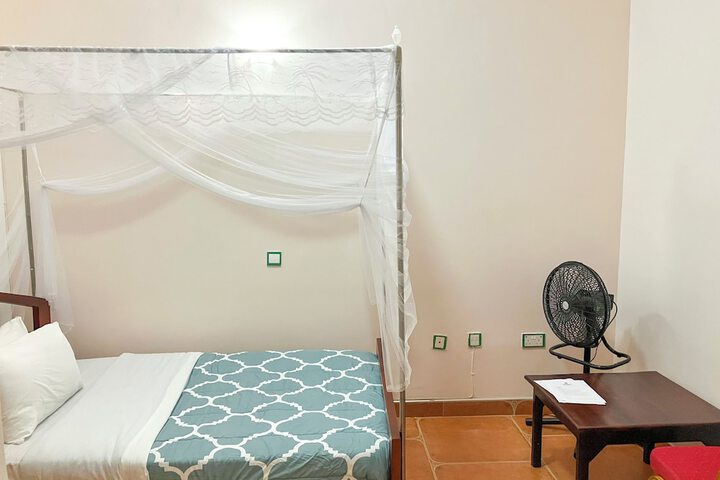 Room 121 of 226