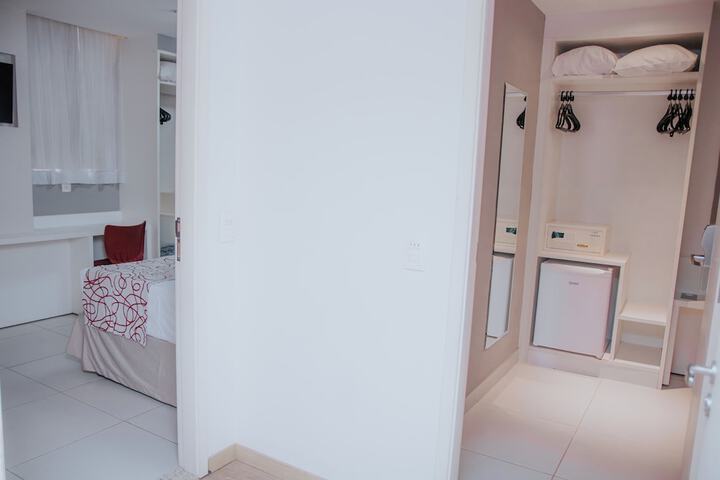 Room 21 of 53