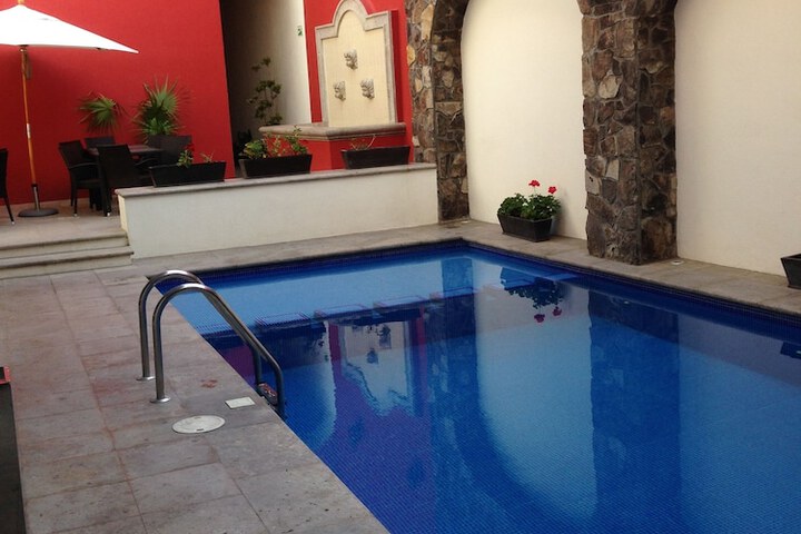 Pool 24 of 43