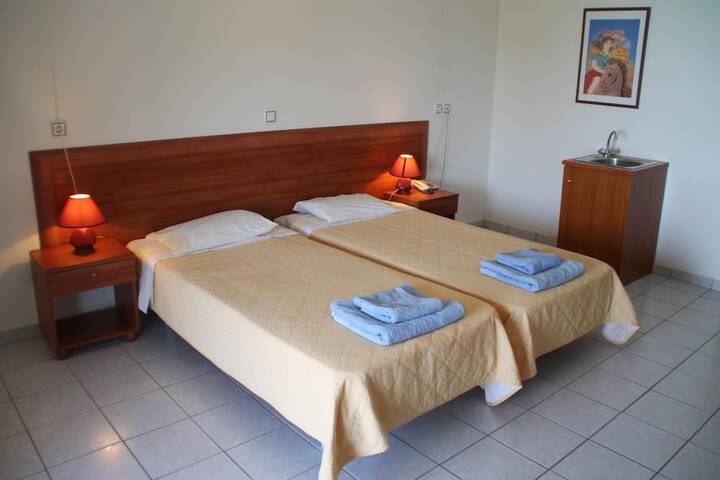 Room 14 of 81