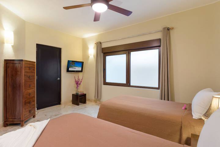 Room 20 of 204