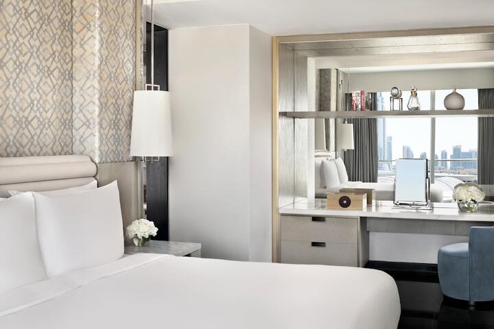 Room 47 of 153