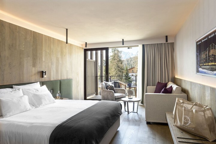 Room 20 of 105