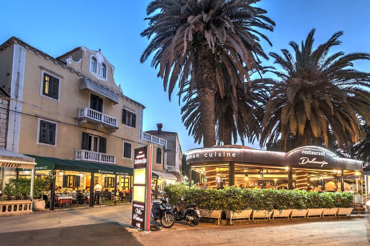 Hotel 48 of 49
