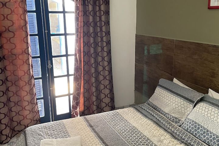 Room 28 of 155