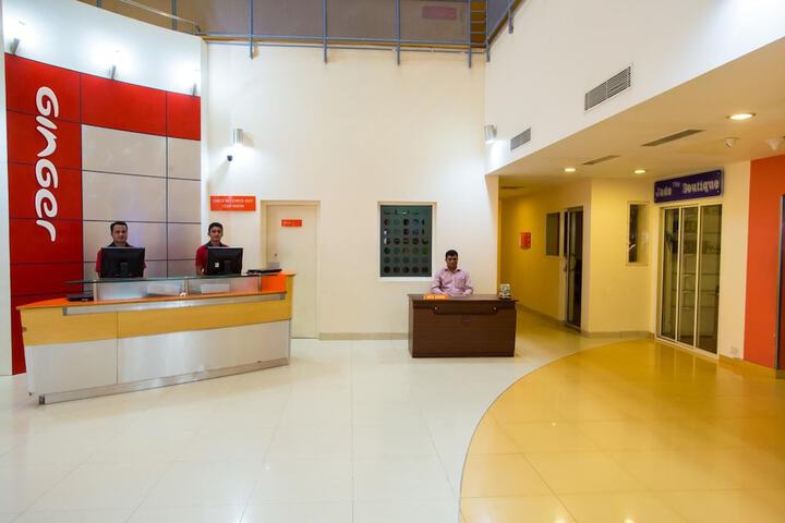 Entrance & Lobby