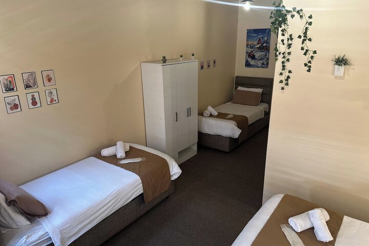 Room 10 of 43